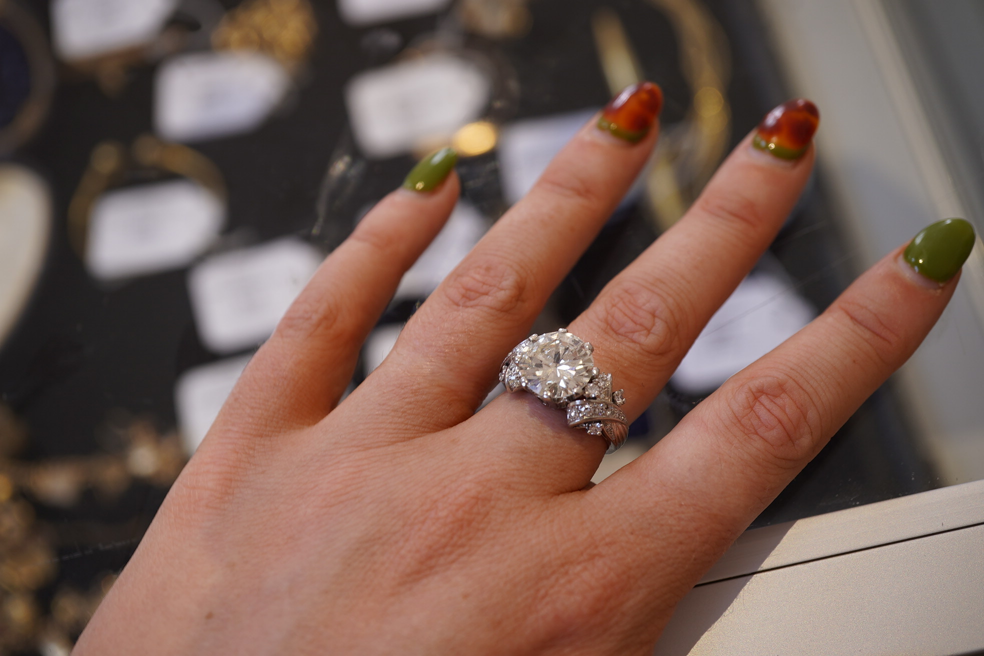 A diamond ring, mid 20th century